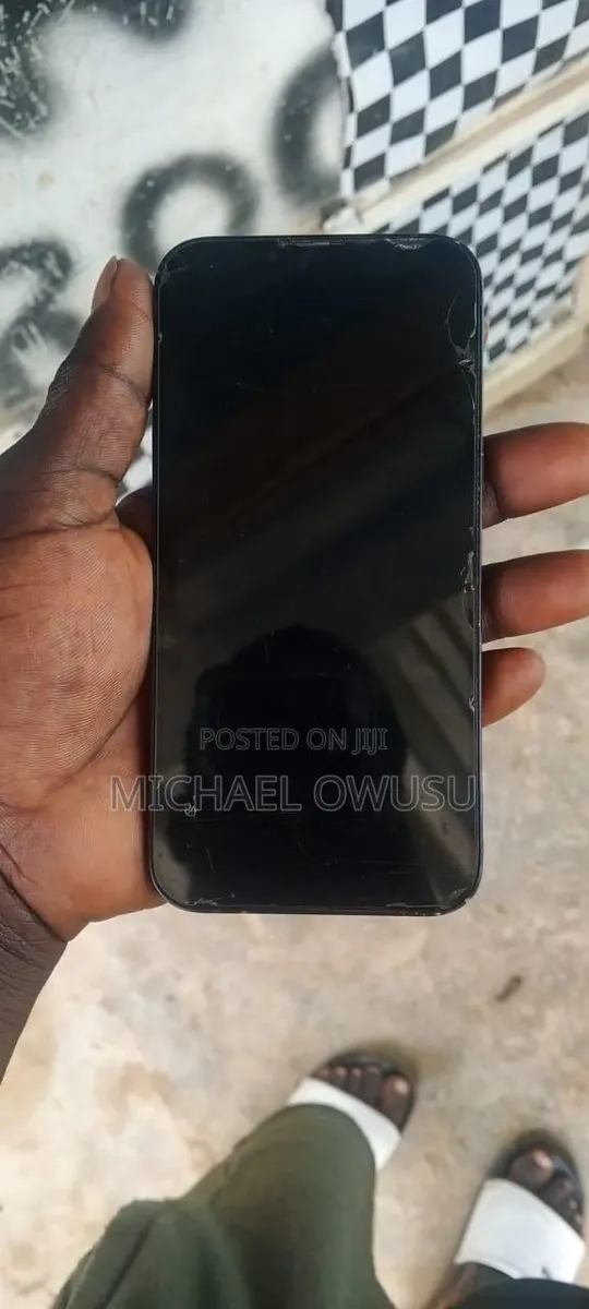 Apple iPhone 14 128 GB · Photo 1