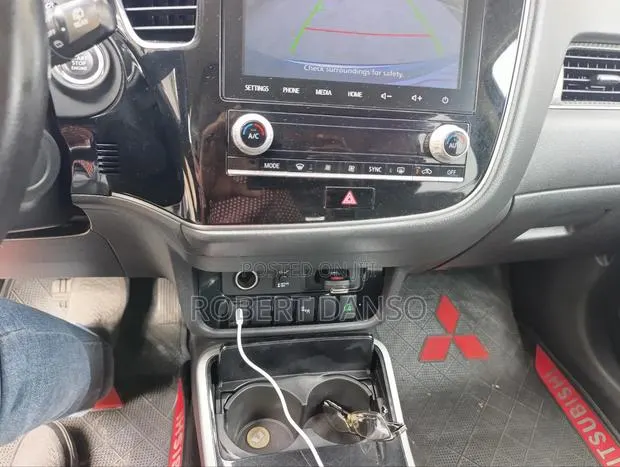Mitsubishi Outlander SEL S-AWC 2020 Silver · Photo 1