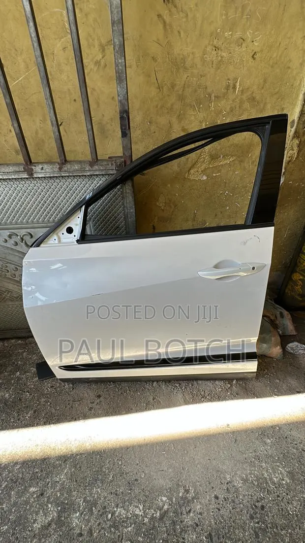2019,2020,2021,2022,2023,2024,2025 Acura RDX a-Spec Front Left Door · Photo 1