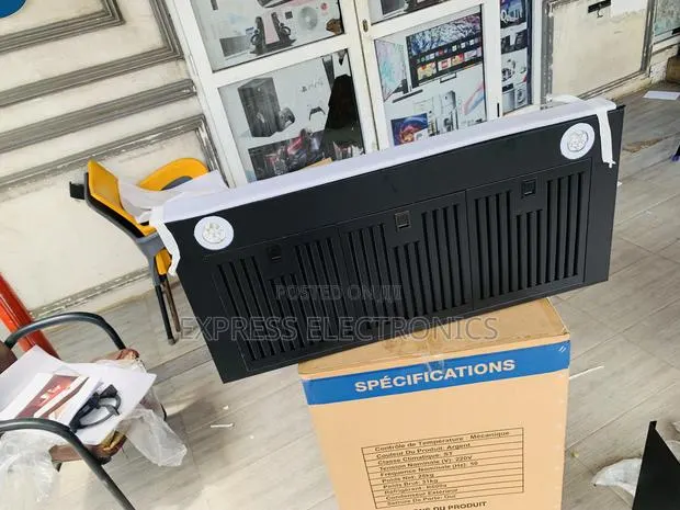 90CM Black Built in Heat Extractor Kenwood · Photo 1