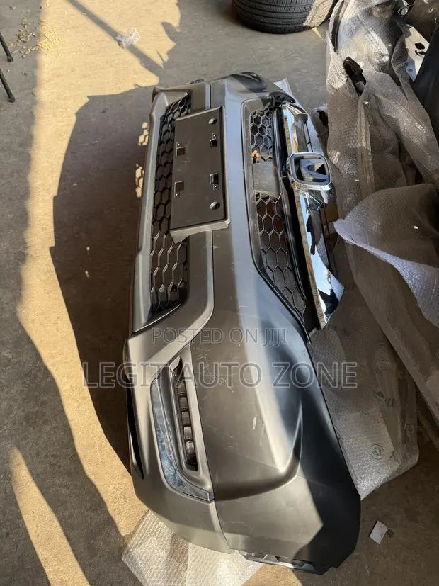 Honda CRV 2017,2018,2019, Front Bumper Complete Available · Photo 1