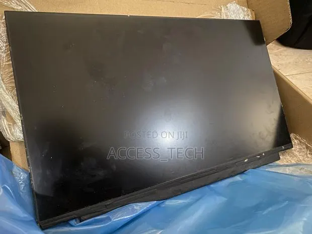 15.6” 30 Pin HD Display · Photo 1