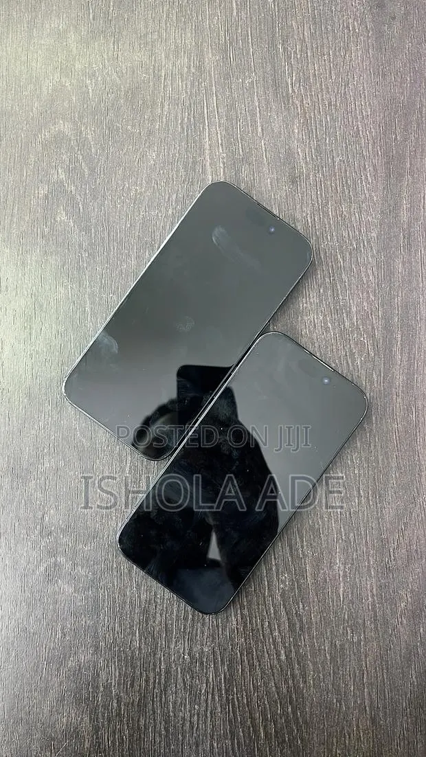 Apple iPhone 15 Pro 128 GB Silver · Photo 1