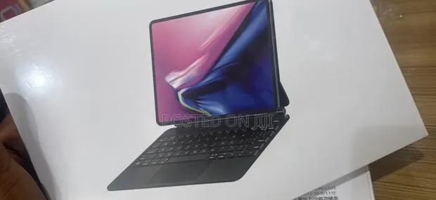 Case for iPads A16, 10.9/ 11 Magic Keyboard Cover · Photo 1