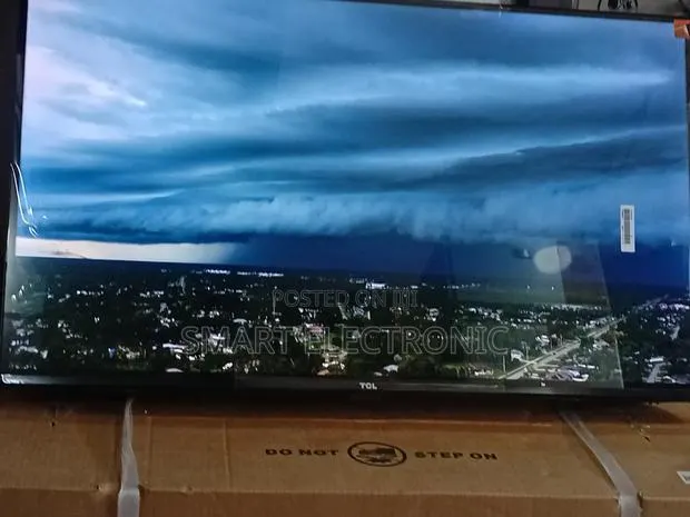 TCL 32” Qled Television With Smart Features Stunning Picture Quality · Photo 1