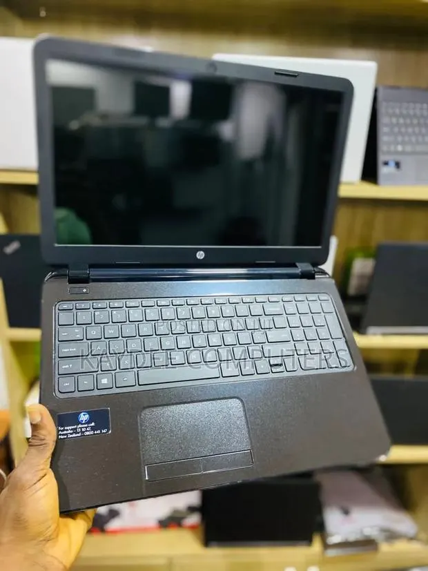 Laptop HP 15 8GB AMD HDD 500GB · Photo 1
