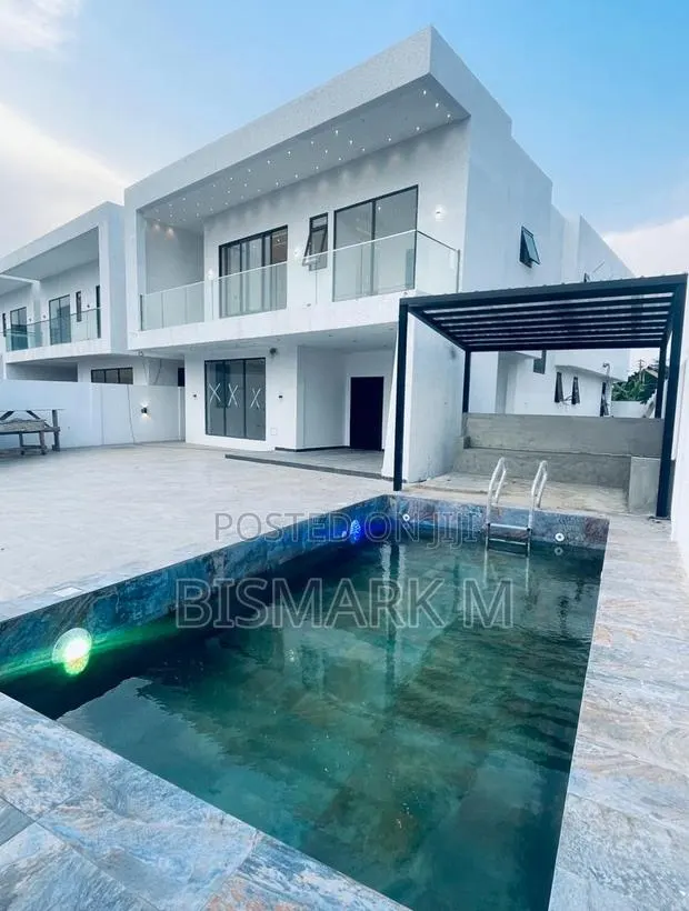 4bdrm House in School Junction, Ashaley Botwe for sale · Photo 1