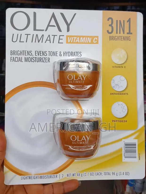 Olay Ultimate Vitamin C 3 in 1 Brightening · Photo 1