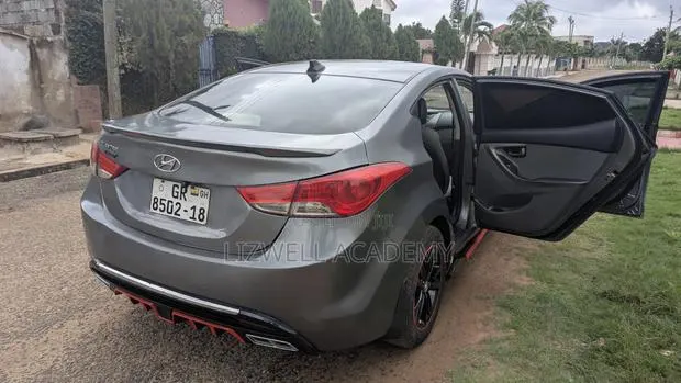 Hyundai Elantra 2017 Gray · Photo 1