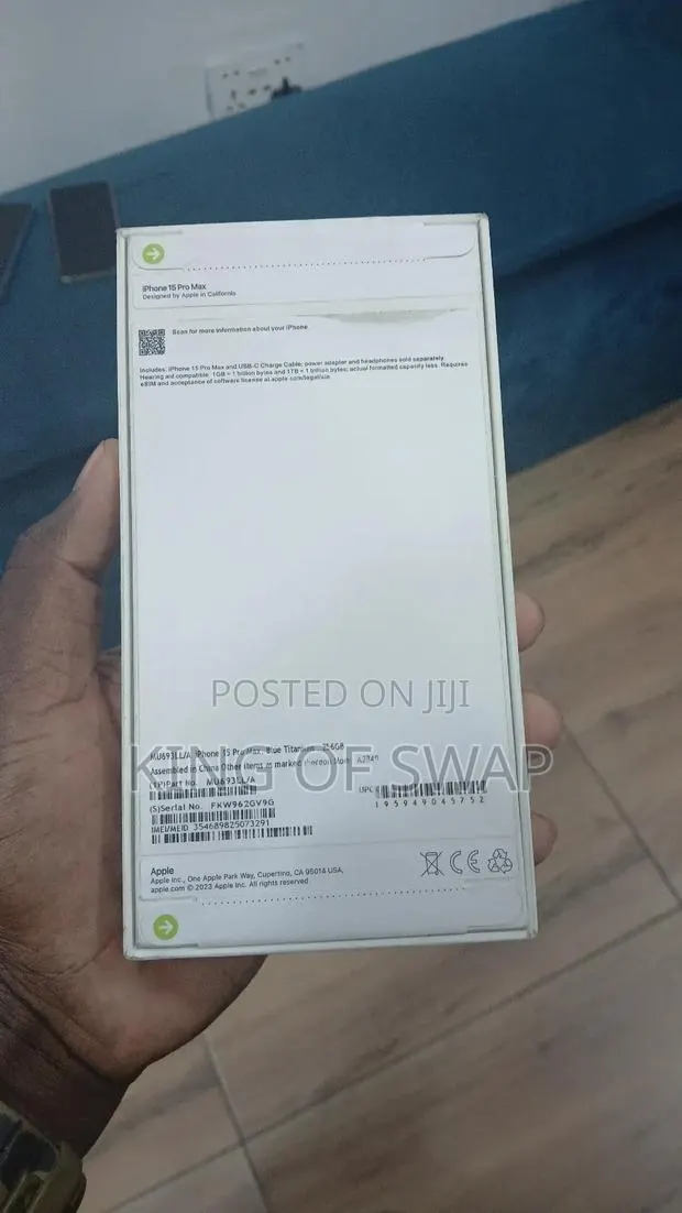 New Apple iPhone 15 Pro Max 256 GB Blue · Photo 1