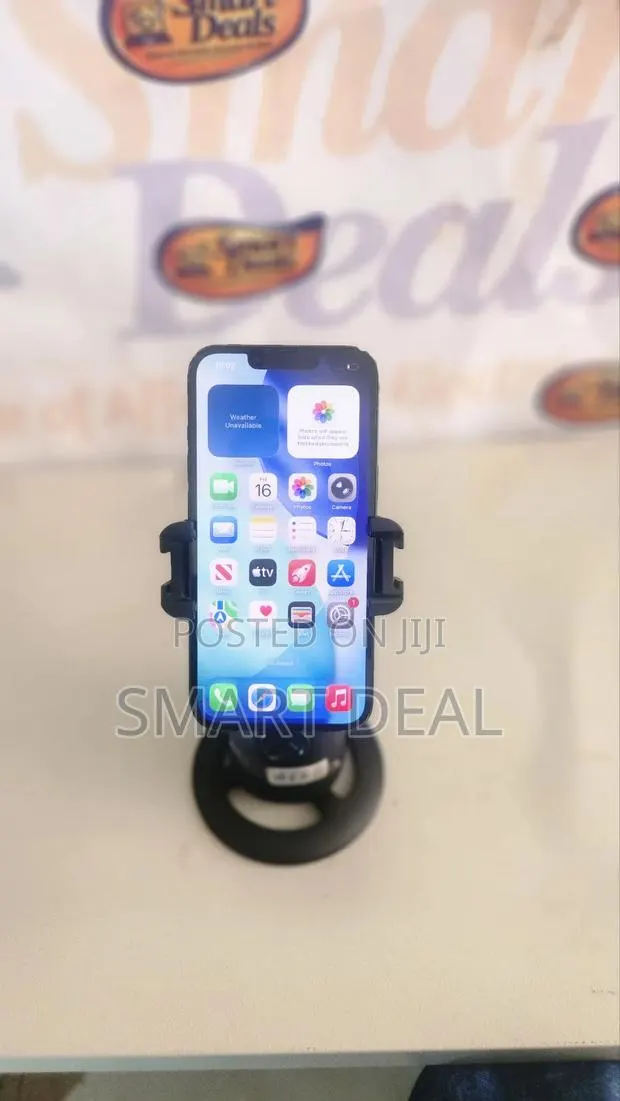 Apple iPhone 13 128 GB Green · Photo 1