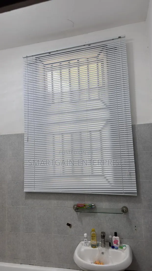 Curtains Blinds · Photo 1