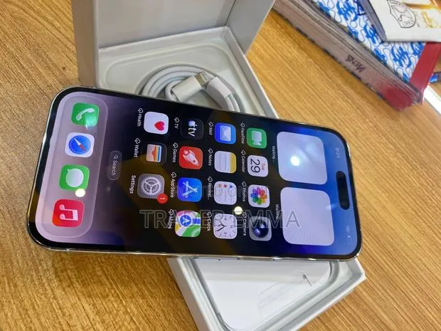 Apple iPhone 14 Pro 256 GB White · Photo 1