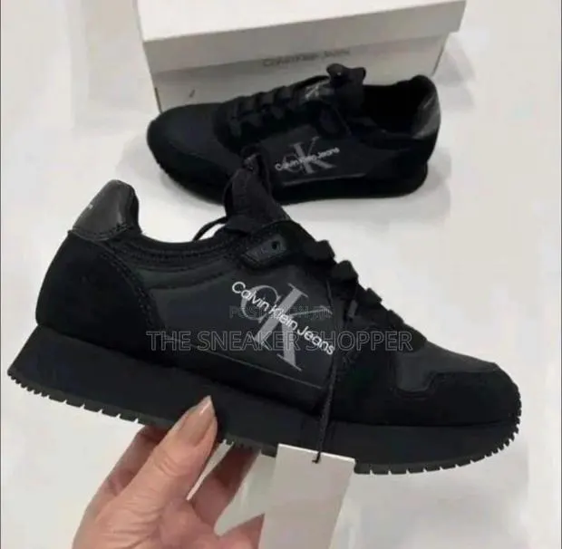 Calvin Klein All Black Sneakers · Photo 1