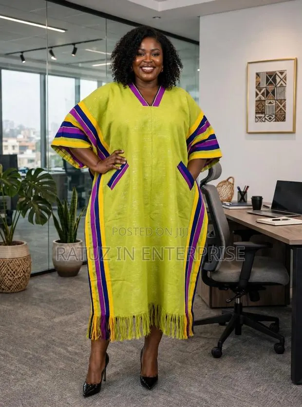 Ladies Smocks Dresses · Photo 1