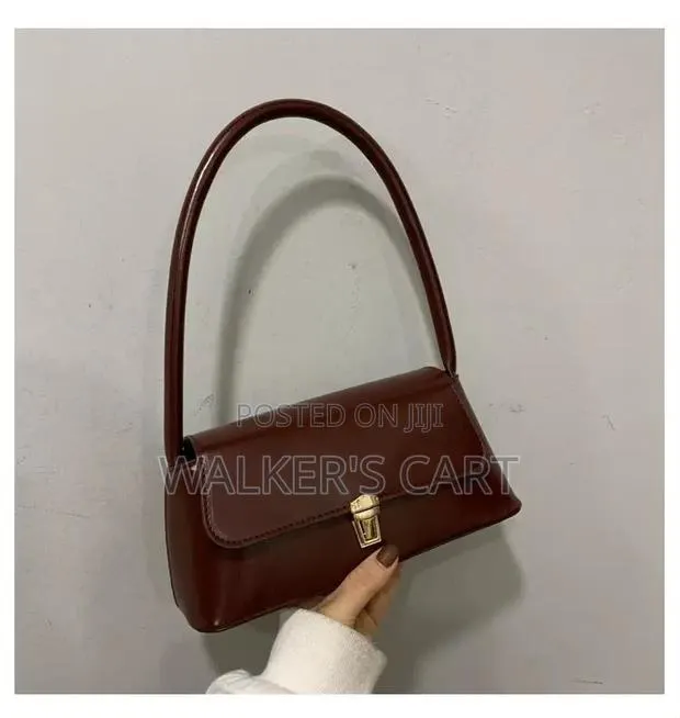 Vintage Underarm Shoulder Bag · Photo 1