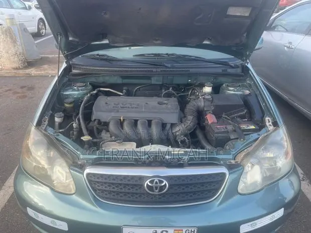 Toyota Corolla 2005 Green · Photo 1