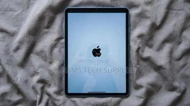 New Apple iPad 10.2 (2021) 128 GB Blue