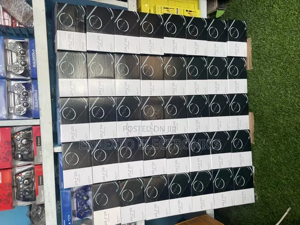 Portable Psp,Set With 20 Games Installed Available · Photo 1