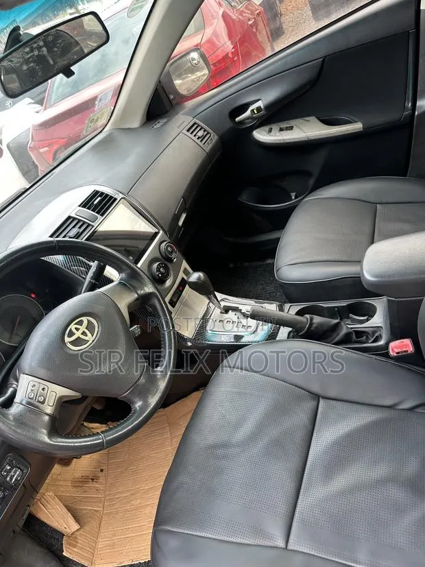Toyota Corolla S 4dr Sedan (1.8L 4cyl 4A) 2010 Red · Photo 1