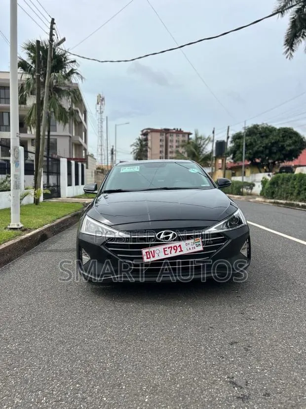 Hyundai Elantra SE 2019 Black · Photo 1