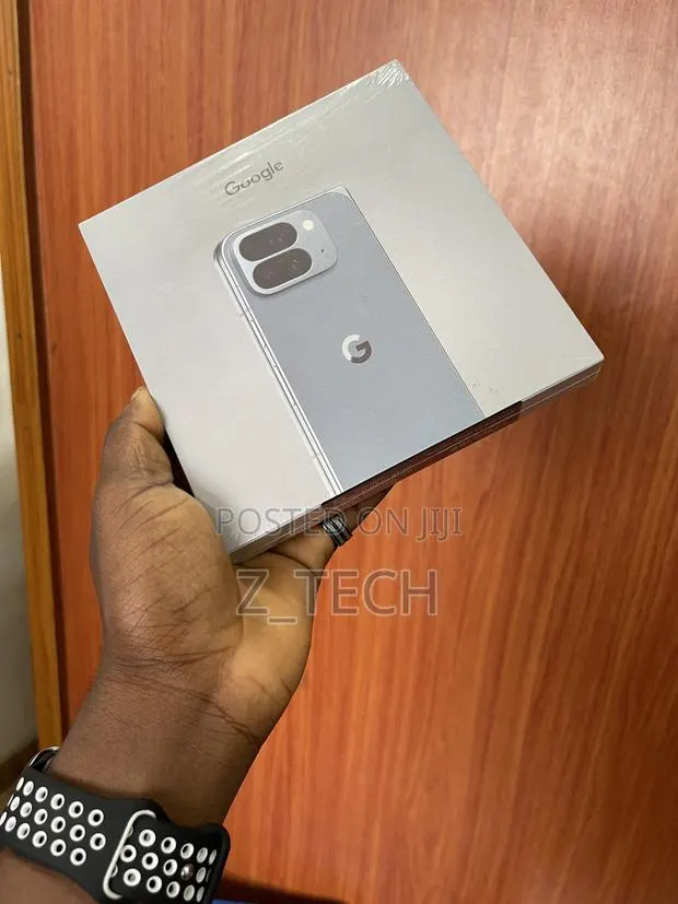 New Google Pixel 10 Pro Fold 256 GB Gray · Photo 1