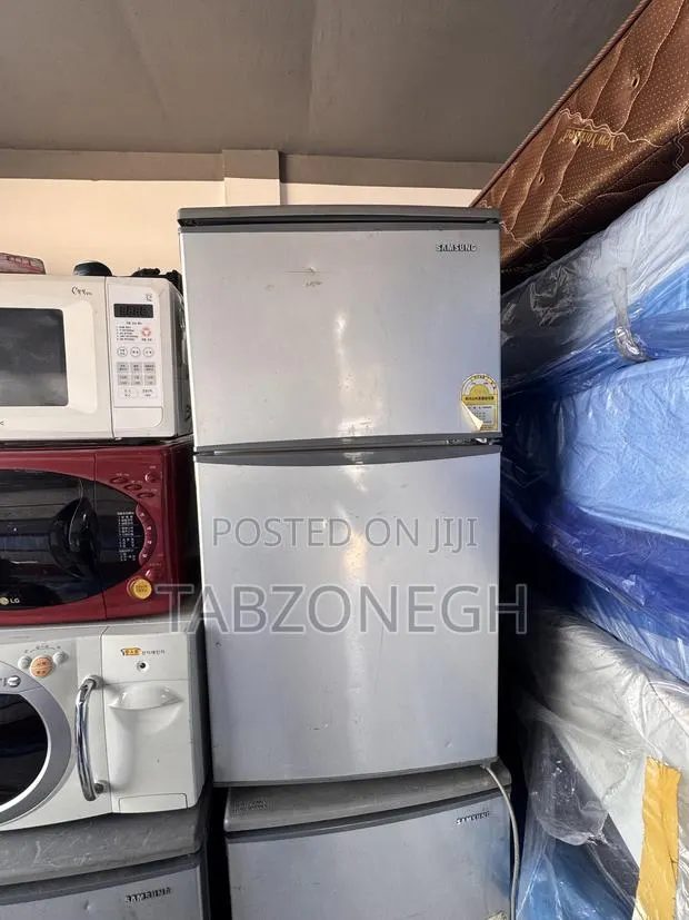 Original Table Top Samsung Fridge · Photo 1
