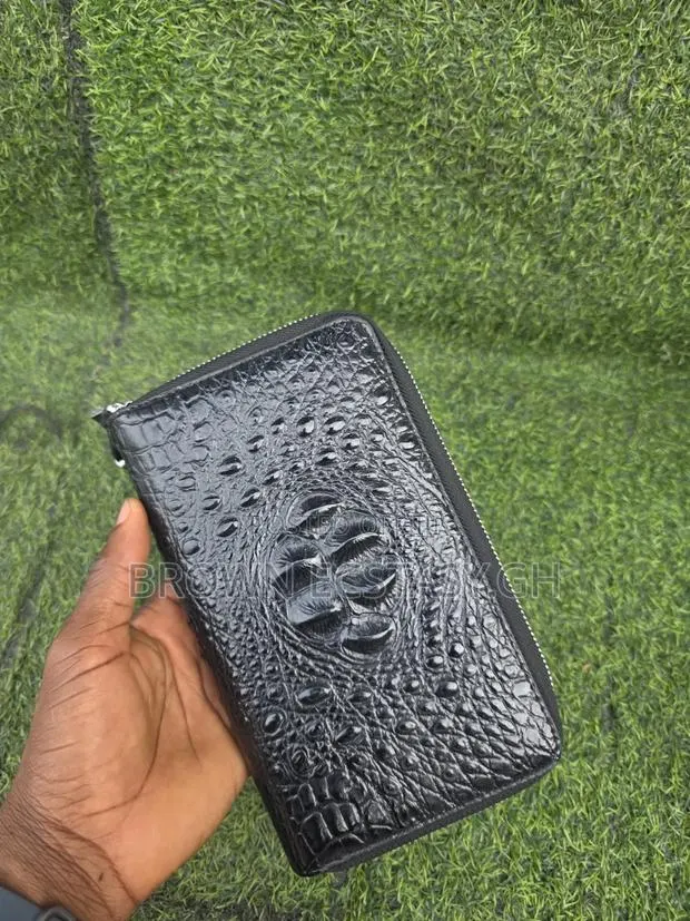Crocodile Leather Double Zipper Clutch Bag (Uk Used) · Photo 1