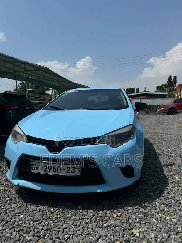 Toyota Corolla 2016 Blue · Photo 1