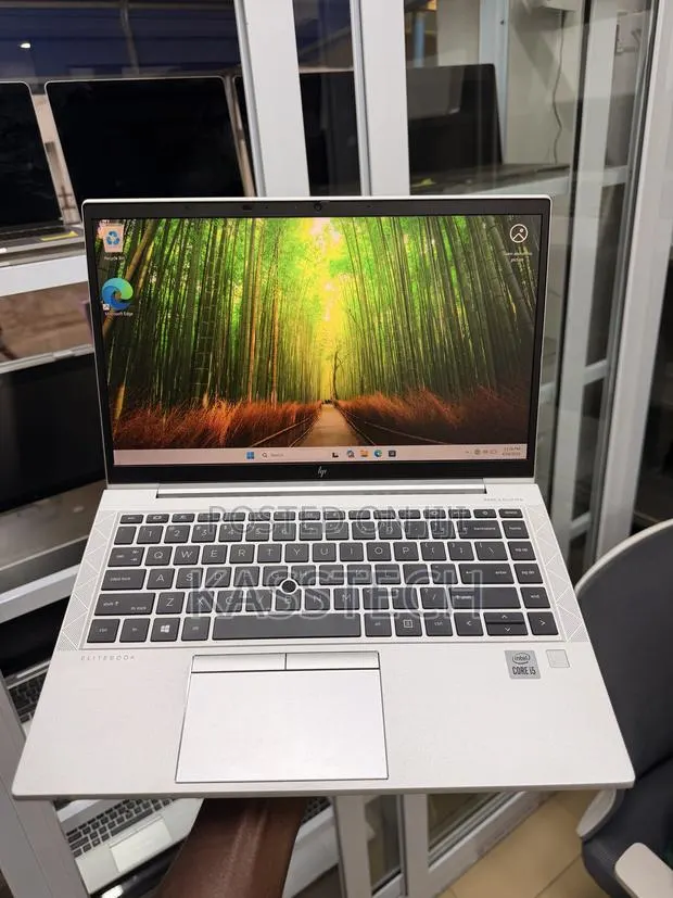 Laptop HP EliteBook 840 G7 8GB Intel Core i5 SSD 256GB · Photo 1