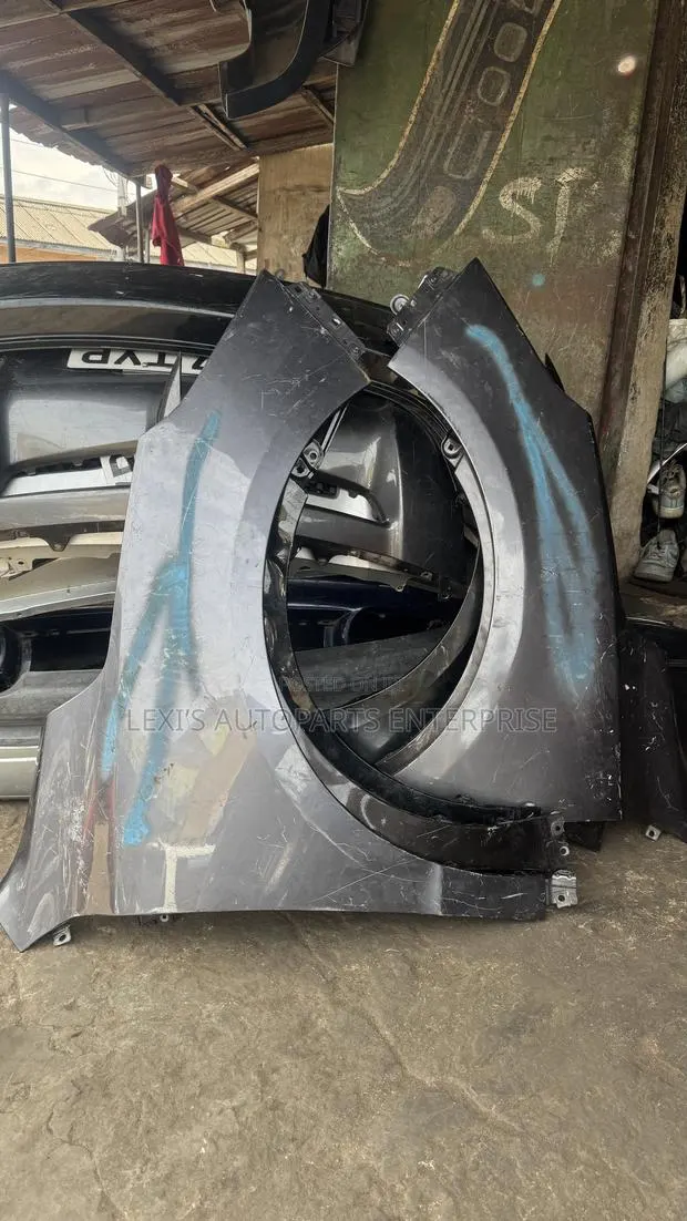 Acura MDX 2018,2019,2020,2021 Fenders Available · Photo 1