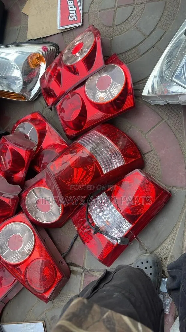 Kia Morning 2003-2010 Taillight Original Pair · Photo 1