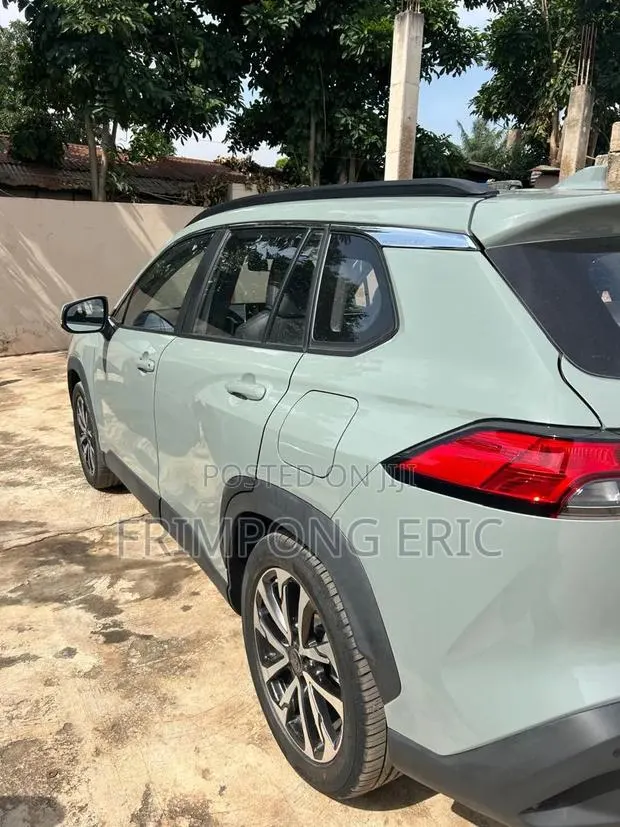 Toyota Corolla Cross 2023 · Photo 1