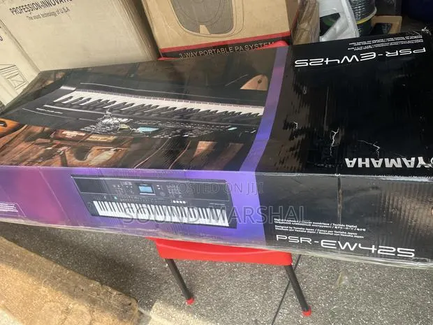 Ew425 Yamaha Keyboard · Photo 1