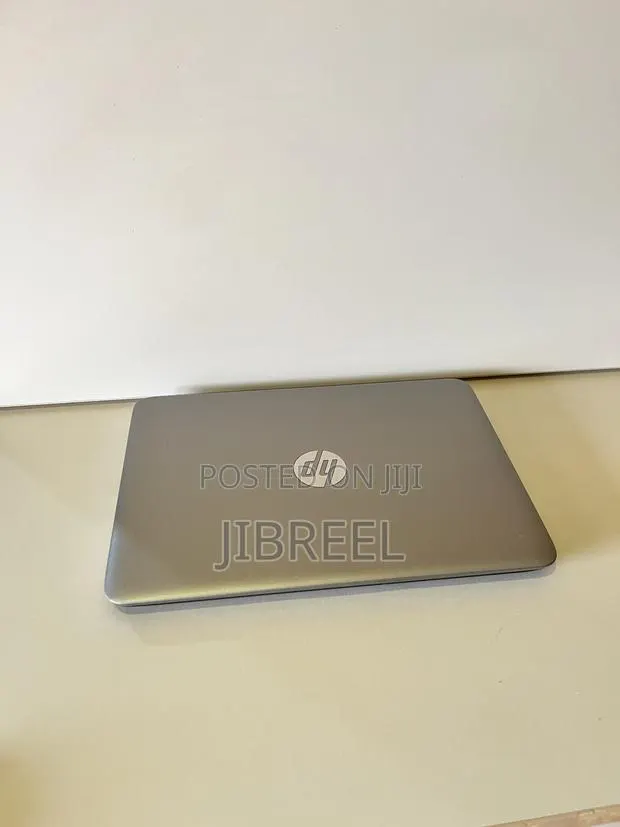 Laptop HP EliteBook 820 G3 8GB Intel Core i5 SSD 256GB · Photo 1