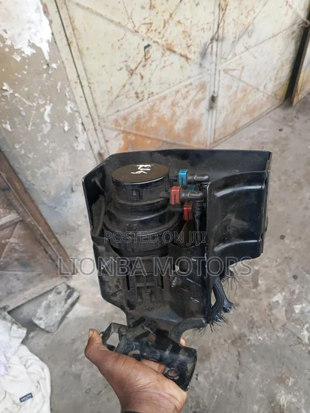 Ford Ranger Hand Pump · Photo 1