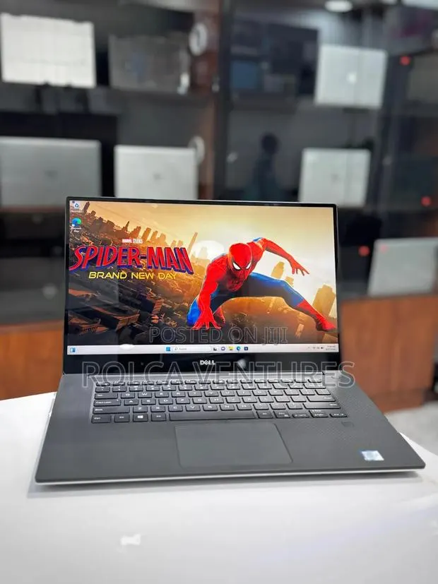Laptop Dell XPS 15 9560 16GB Intel Core i7 SSD 512GB · Photo 1