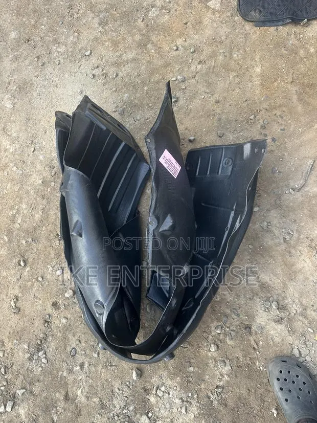 Honda Civic Fender Liner/ Mudguard 2016,217,2018,219,2020,2021 · Photo 1