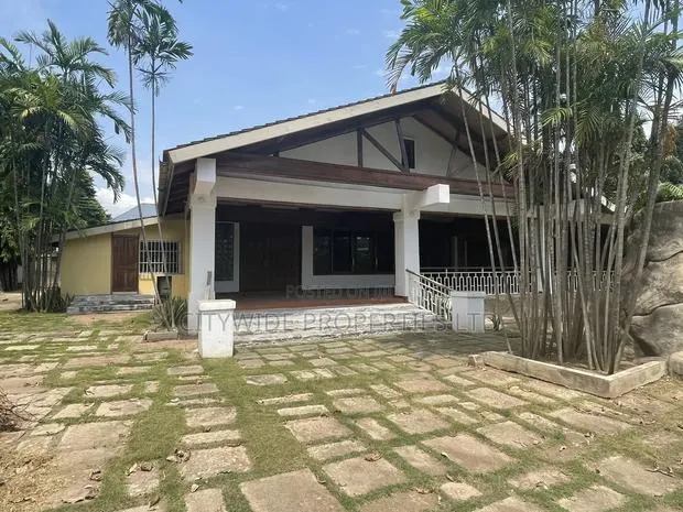 4bdrm House in Dzorwulu for sale · Photo 1