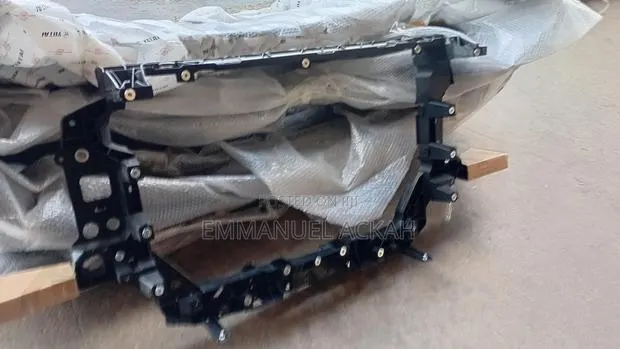 Honda CR-V 2017 Radiator Supports · Photo 1