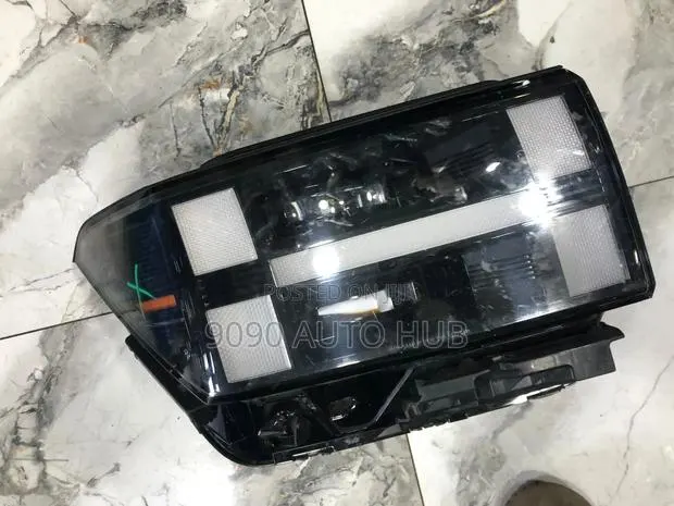 Hyundai Santa Fe 2024, 2025 Headlight – Premium OEM | Foreign Used · Photo 1