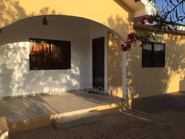3 Bedroom House at Devtraco Estate Comm25 for Sale · Photo 1