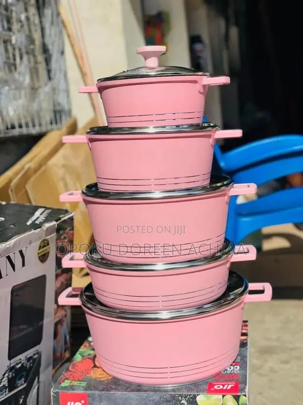 J10 Nonstick Cookware Set · Photo 1