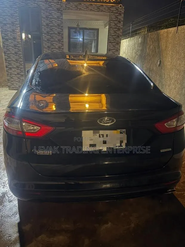 Ford Fusion SE 2013 Black · Photo 1
