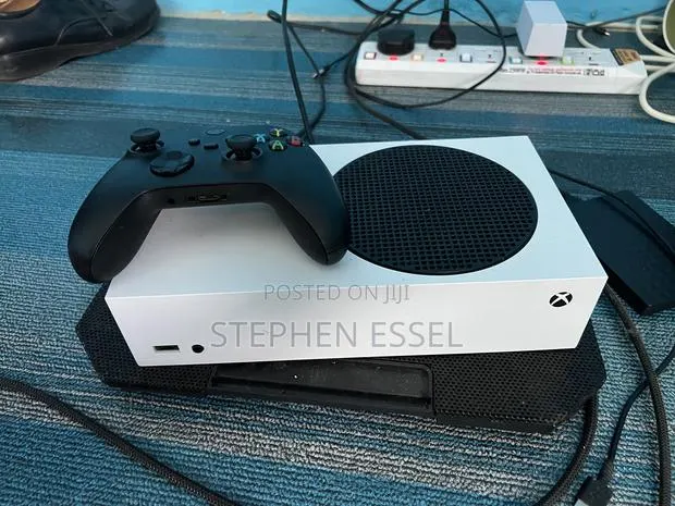 Xbox Series S · Photo 1
