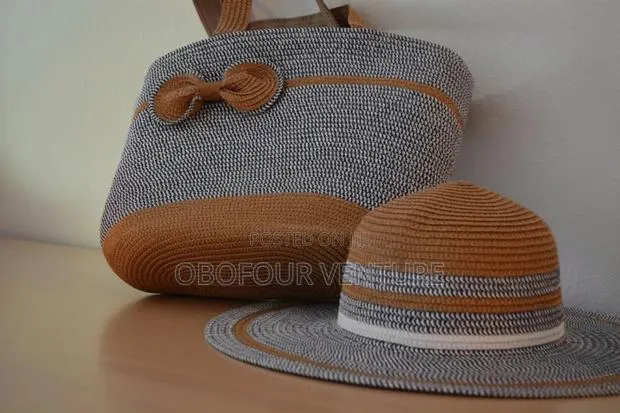 Two-Tone! Straw Hat and Straw Bag Two-Piece Set Sun Hat Large · Photo 1