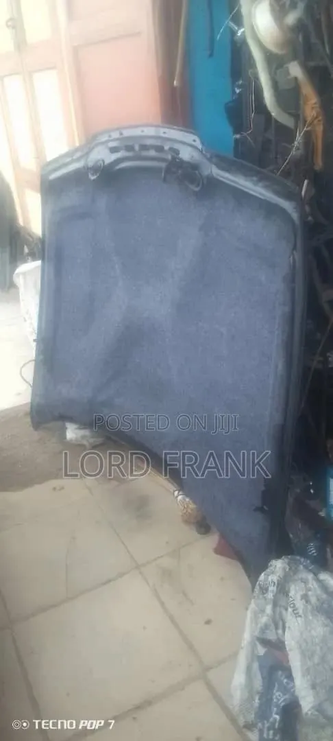 Bonnet BMW E36 · Photo 1