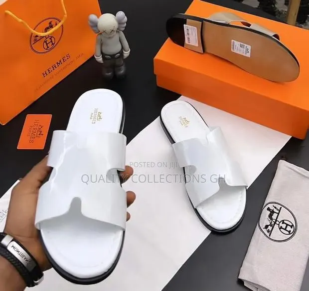 White Patent Hermes Slippers · Photo 1