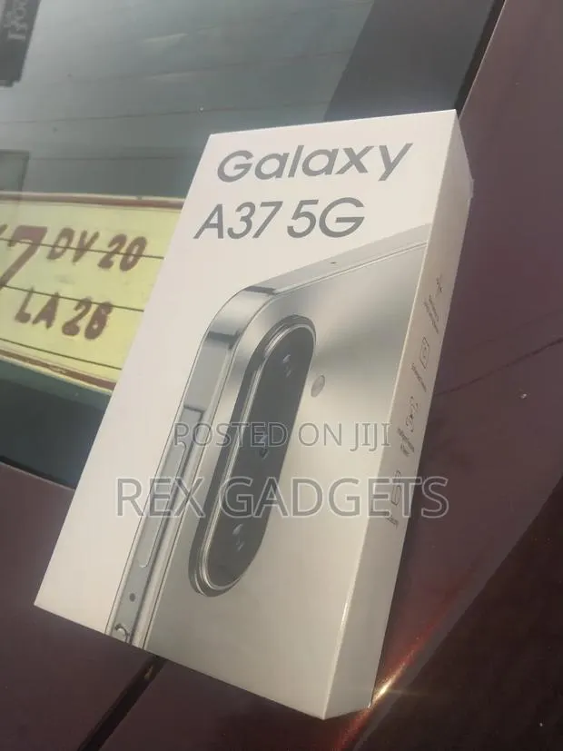 New Samsung Galaxy A37 256 GB Gray · Photo 1