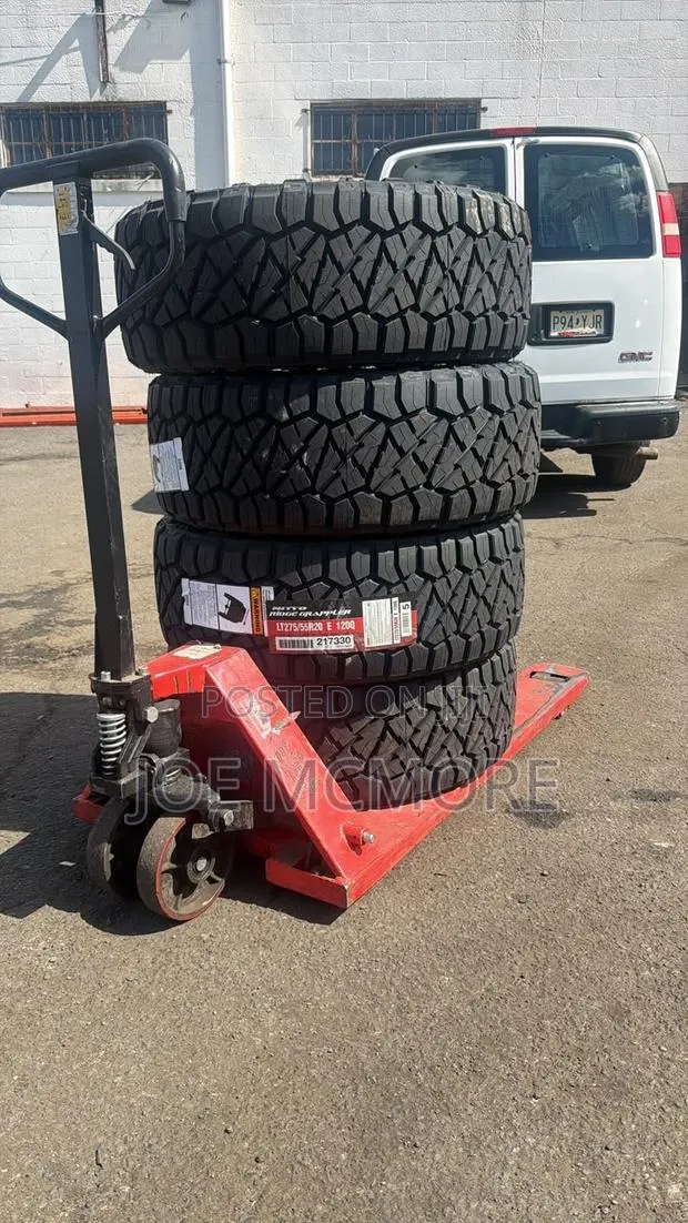 Lt275/55r20 M+s All-Terrain · Photo 1